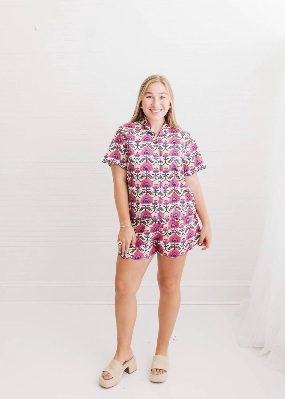 NEW HEART OF GRACE henley pajama short set in primrose